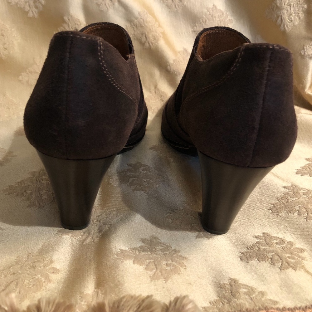 Sofft Brand Simola Chocolate Brown Distressed Suede Leather Booties - Picture 8 of 13